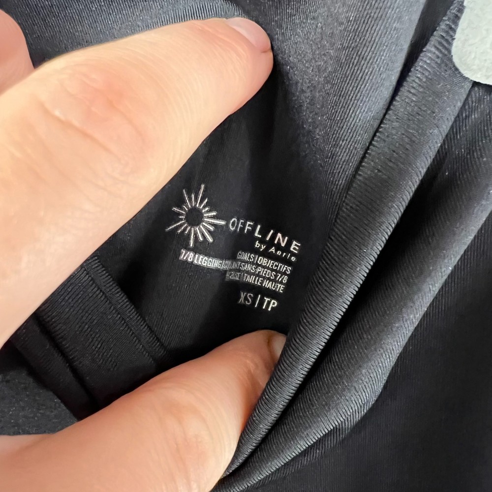offline aerie Black Logo Goals 7/8 Hi-Rise Leggings - Picture 4 of 5
